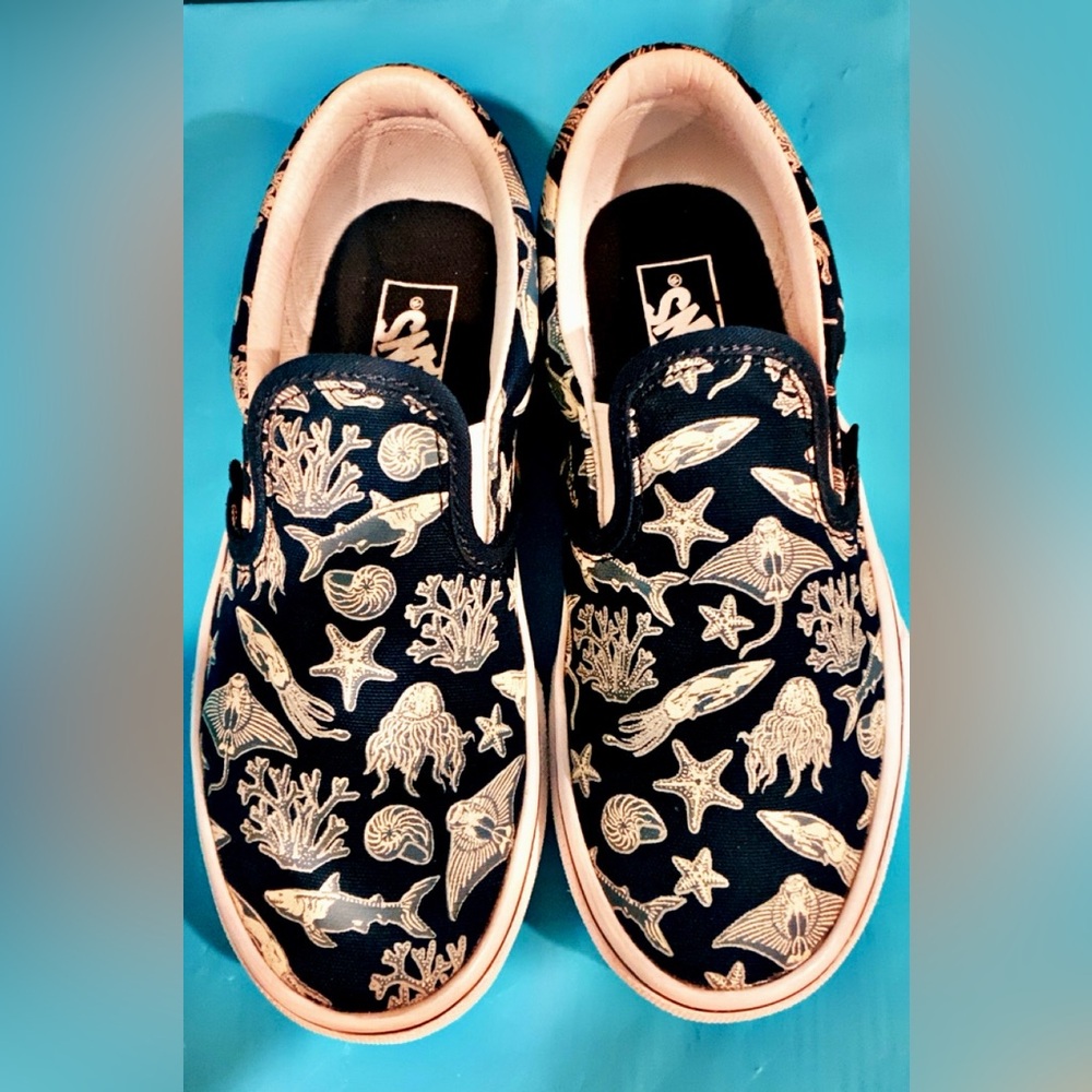 Vans Kids Shoes - Black and Cream Ocean Print